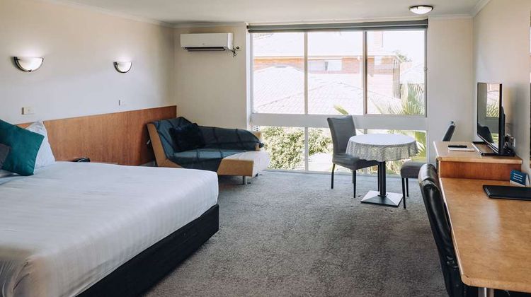 Best Western Chaffey Intl Motor Inn Room