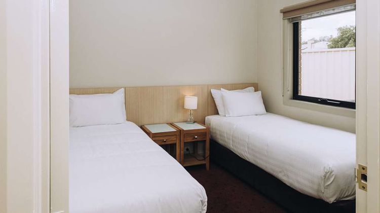 Best Western Chaffey Intl Motor Inn Suite