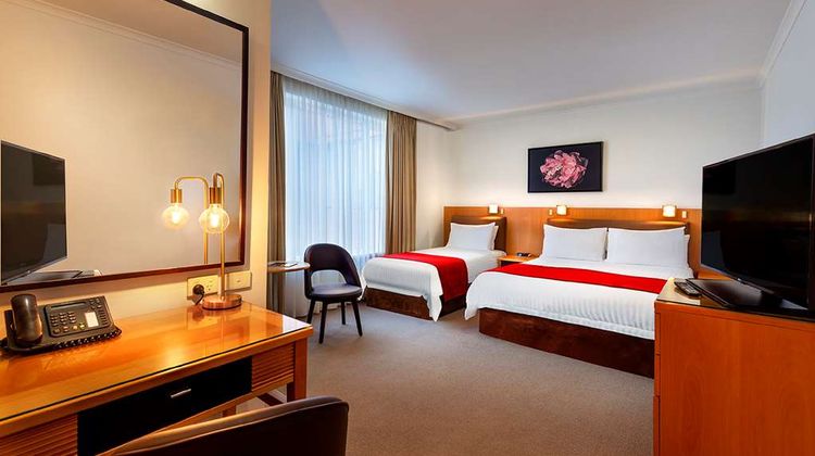 Best Western Plus Travel Inn Hotel Room