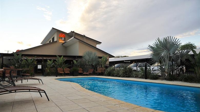 <b>Best Western Bungil Creek Motel Pool</b>. Images powered by <a href="https://iceportal.shijigroup.com/" title="IcePortal" target="_blank">IcePortal</a>.
