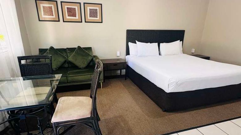 <b>Best Western Bungil Creek Motel Room</b>. Images powered by <a href="https://iceportal.shijigroup.com/" title="IcePortal" target="_blank">IcePortal</a>.