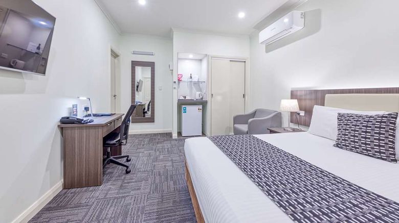 <b>Best Western Airport Motel & Conv Ctr Room</b>. Images powered by <a href="https://iceportal.shijigroup.com/" title="IcePortal" target="_blank">IcePortal</a>.