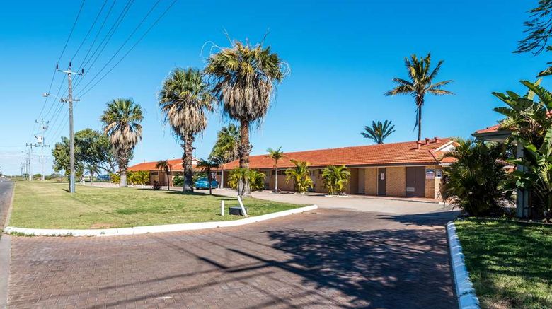 <b>Hospitality Carnarvon, SureStay by BW Exterior</b>. Images powered by <a href="https://iceportal.shijigroup.com/" title="IcePortal" target="_blank">IcePortal</a>.