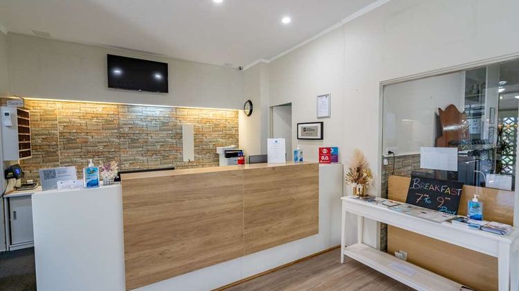 Hospitality Carnarvon, SureStay by BW Lobby