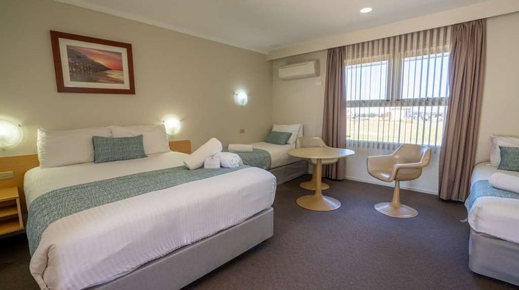 Hospitality Carnarvon, SureStay by BW Room