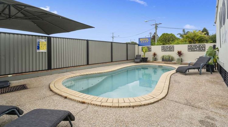Caboolture Central Motor Inn, SureStay Collection Pool