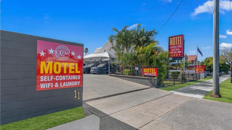 Caboolture Central Motor Inn, SureStay Collection Exterior