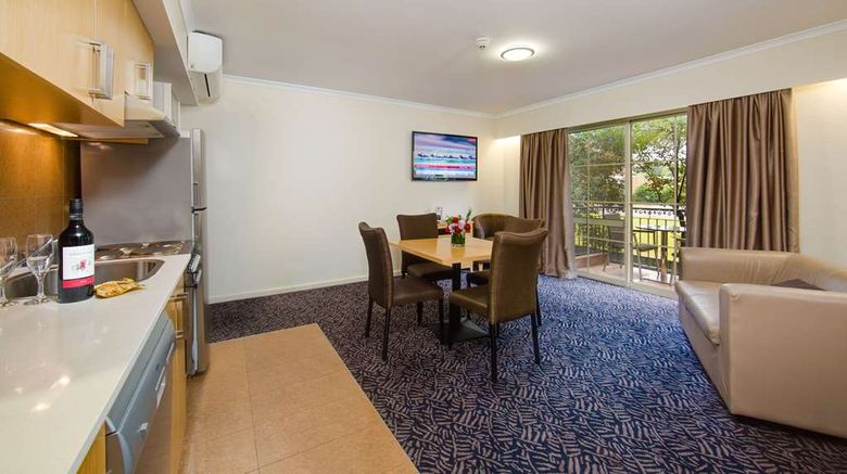 <b>Best Western Plus Hovell Tree Inn Room</b>. Images powered by <a href="https://iceportal.shijigroup.com/" title="IcePortal" target="_blank">IcePortal</a>.