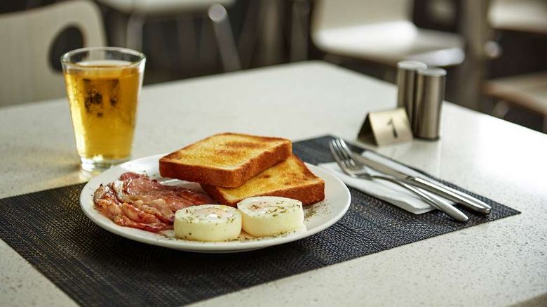 <b>Best Western Casula Motor Inn Restaurant</b>. Images powered by <a href="https://iceportal.shijigroup.com/" title="IcePortal" target="_blank">IcePortal</a>.