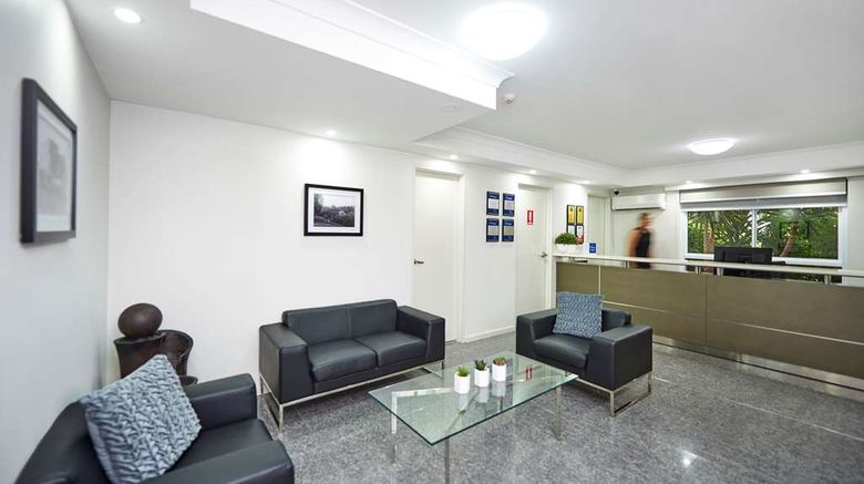 <b>Best Western Casula Motor Inn Lobby</b>. Images powered by <a href="https://iceportal.shijigroup.com/" title="IcePortal" target="_blank">IcePortal</a>.