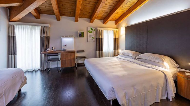 <b>Best Western Plus Hotel De Capuleti Room</b>. Images powered by <a href="https://iceportal.shijigroup.com/" title="IcePortal" target="_blank">IcePortal</a>.