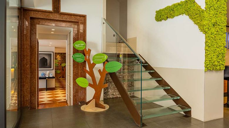 <b>Best Western Plus Hotel De Capuleti Lobby</b>. Images powered by <a href="https://iceportal.shijigroup.com/" title="IcePortal" target="_blank">IcePortal</a>.
