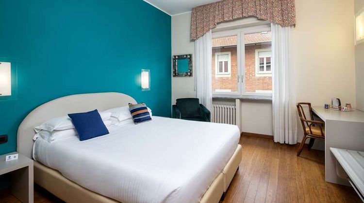 Best Western Hotel Crimea Room