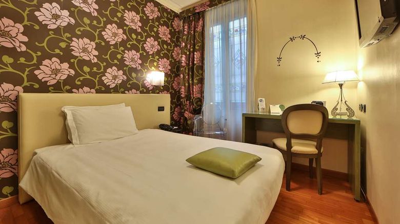<b>Best Western Plus Hotel Genova Room</b>. Images powered by <a href="https://iceportal.shijigroup.com/" title="IcePortal" target="_blank">IcePortal</a>.