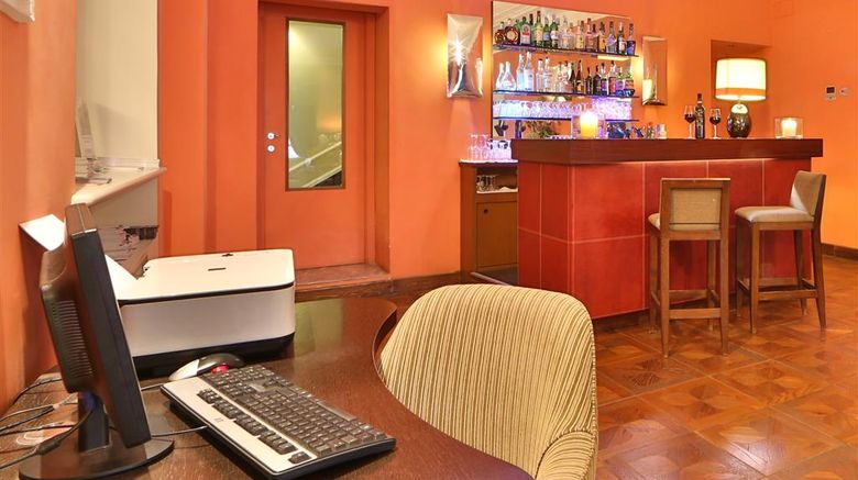 <b>Best Western Hotel Piemontese Lobby</b>. Images powered by <a href="https://iceportal.shijigroup.com/" title="IcePortal" target="_blank">IcePortal</a>.