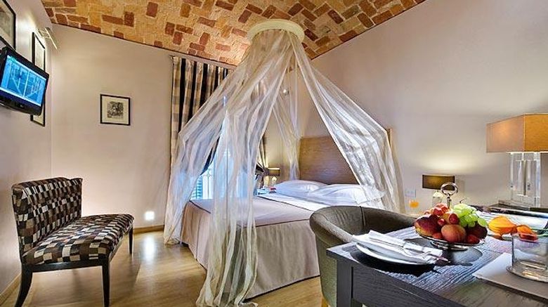 <b>Best Western Hotel Piemontese Room</b>. Images powered by <a href="https://iceportal.shijigroup.com/" title="IcePortal" target="_blank">IcePortal</a>.