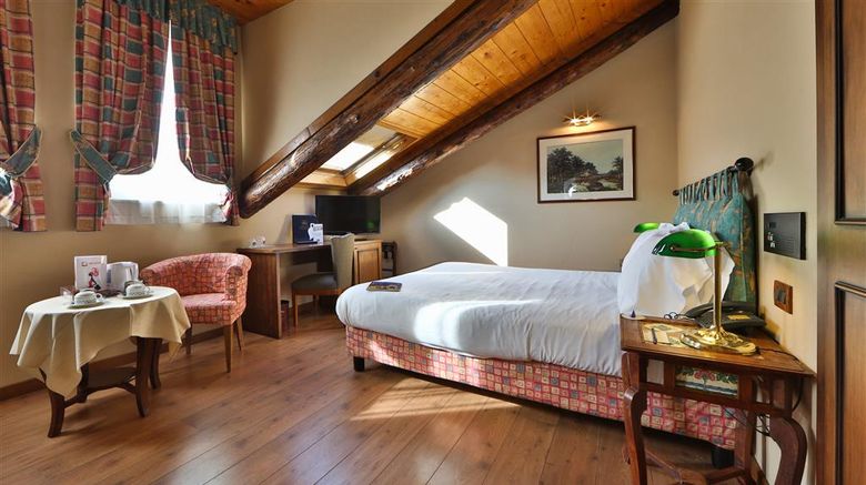 <b>Best Western Hotel Piemontese Room</b>. Images powered by <a href="https://iceportal.shijigroup.com/" title="IcePortal" target="_blank">IcePortal</a>.