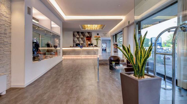 Best Western Hotel Biri Lobby