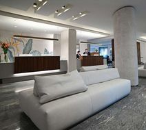 Best Western Grand Htl Guinigi Lobby