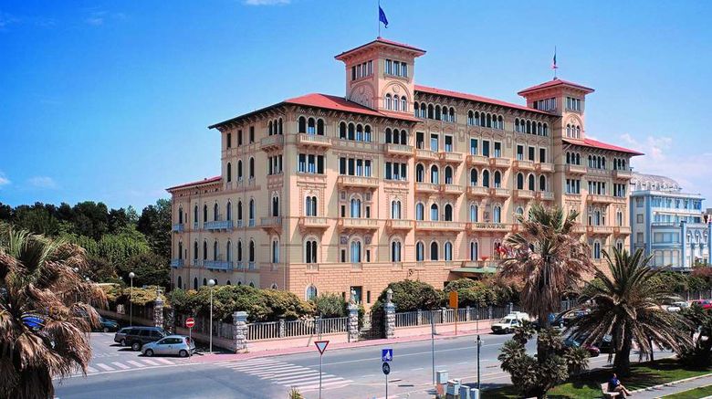 Grand Hotel Royal Exterior. Images powered by <a href="https://iceportal.shijigroup.com" target="_blank" rel="noopener">Ice Portal</a>.