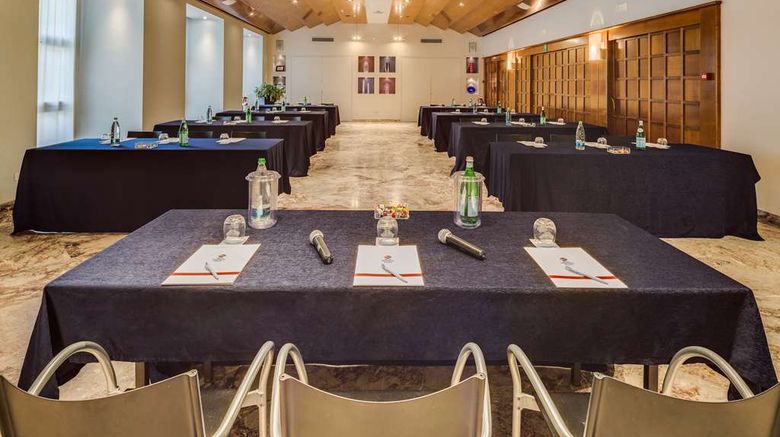 <b>Best Western Plus Hotel Bologna Meeting</b>. Images powered by <a href="https://iceportal.shijigroup.com/" title="IcePortal" target="_blank">IcePortal</a>.