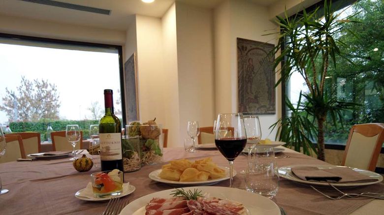 <b>Best Western Park Hotel Restaurant</b>. Images powered by <a href="https://iceportal.shijigroup.com/" title="IcePortal" target="_blank">IcePortal</a>.