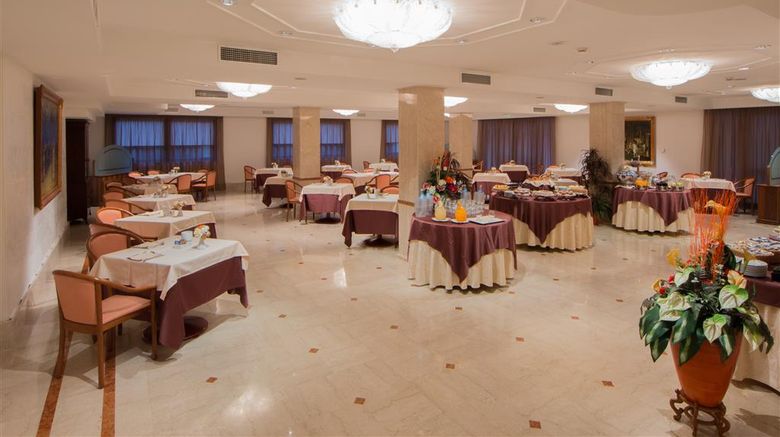 <b>Best Western Hotel Globus City Restaurant</b>. Images powered by <a href="https://iceportal.shijigroup.com/" title="IcePortal" target="_blank">IcePortal</a>.