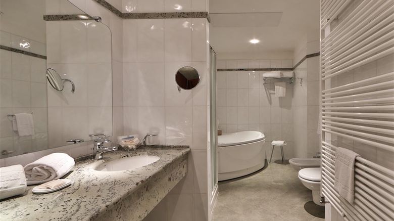 <b>Best Western Hotel Globus City Suite</b>. Images powered by <a href="https://iceportal.shijigroup.com/" title="IcePortal" target="_blank">IcePortal</a>.