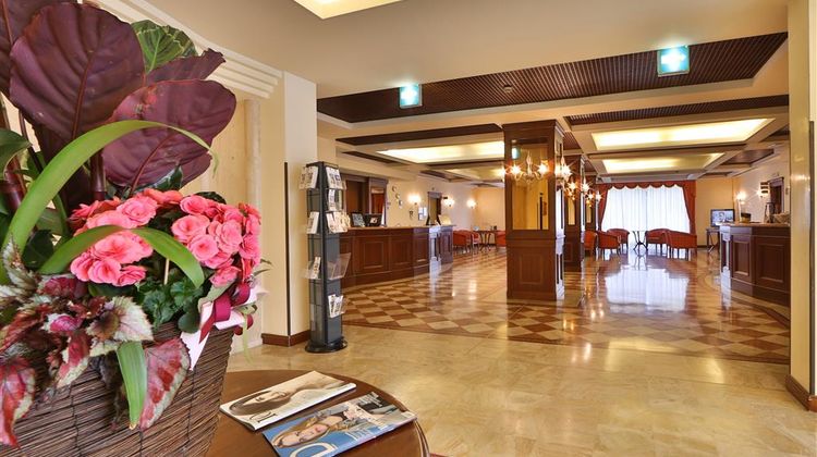 Best Western Classic Hotel Lobby