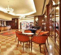 Best Western Classic Hotel Lobby