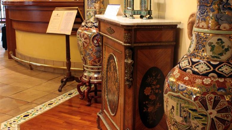 <b>Best Western Hotel Dei Cavalieri Lobby</b>. Images powered by <a href="https://iceportal.shijigroup.com/" title="IcePortal" target="_blank">IcePortal</a>.