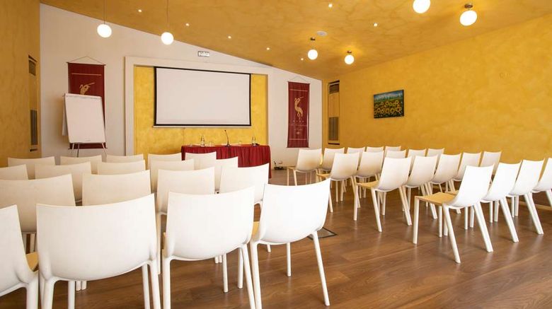 <b>Best Western Ai Cavalieri Hotel Meeting</b>. Images powered by <a href="https://iceportal.shijigroup.com/" title="IcePortal" target="_blank">IcePortal</a>.
