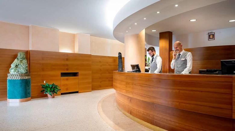 <b>Best Western Cavalieri Della Corona Lobby</b>. Images powered by <a href="https://iceportal.shijigroup.com/" title="IcePortal" target="_blank">IcePortal</a>.