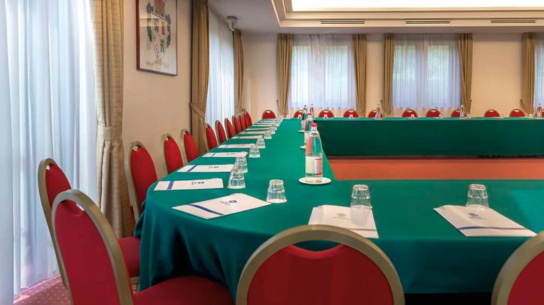 <b>Best Western Cavalieri Della Corona Meeting</b>. Images powered by <a href="https://iceportal.shijigroup.com/" title="IcePortal" target="_blank">IcePortal</a>.