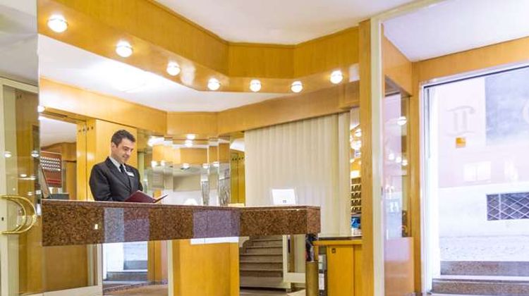 Best Western Hotel Liberta Lobby