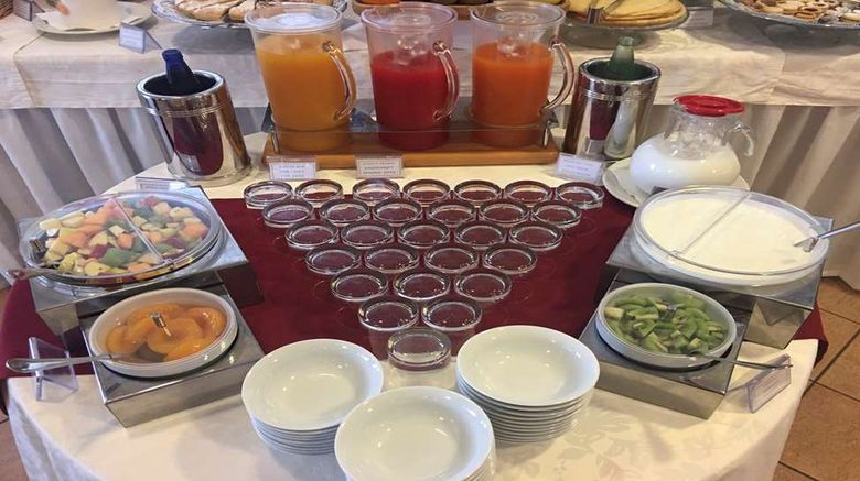 <b>Best Western Hotel La Conchiglia Restaurant</b>. Images powered by <a href="https://iceportal.shijigroup.com/" title="IcePortal" target="_blank">IcePortal</a>.