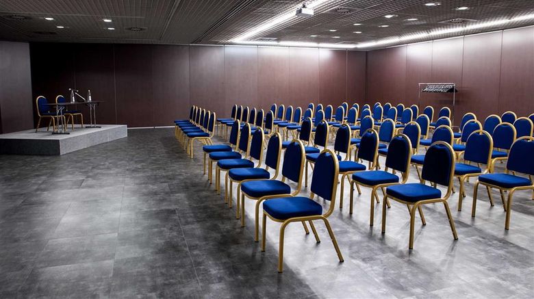 <b>Best Western Hotel Quattrotorri Perugia Meeting</b>. Images powered by <a href="https://iceportal.shijigroup.com/" title="IcePortal" target="_blank">IcePortal</a>.