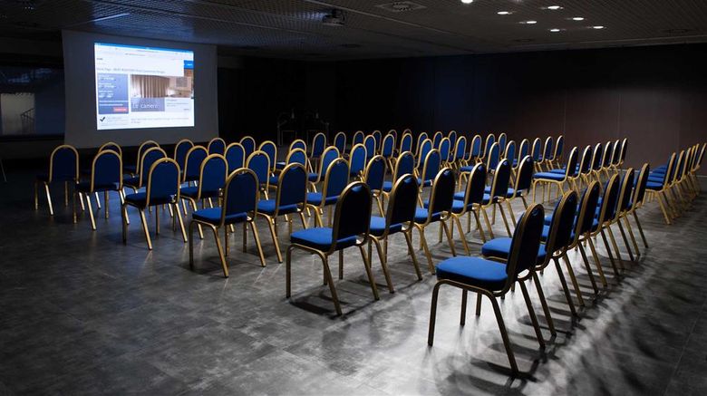 <b>Best Western Hotel Quattrotorri Perugia Meeting</b>. Images powered by <a href="https://iceportal.shijigroup.com/" title="IcePortal" target="_blank">IcePortal</a>.