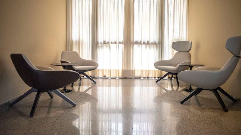 <b>Best Western Hotel Quattrotorri Perugia Lobby</b>. Images powered by <a href="https://iceportal.shijigroup.com/" title="IcePortal" target="_blank">IcePortal</a>.