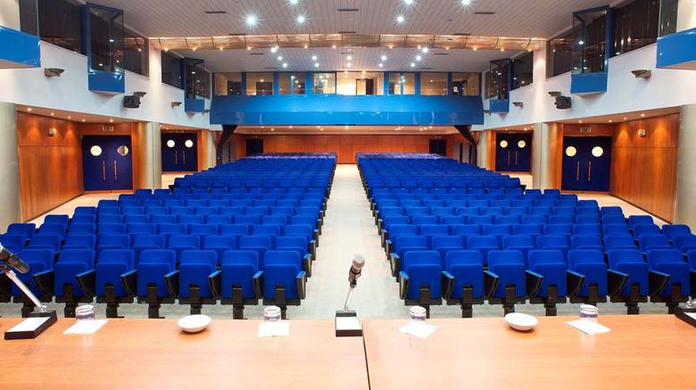 <b>Best Western Hotel Quattrotorri Perugia Meeting</b>. Images powered by <a href="https://iceportal.shijigroup.com/" title="IcePortal" target="_blank">IcePortal</a>.