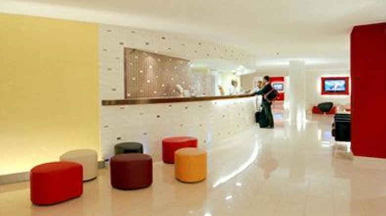 <b>Best Western Soave Hotel Lobby</b>. Images powered by <a href="https://iceportal.shijigroup.com/" title="IcePortal" target="_blank">IcePortal</a>.