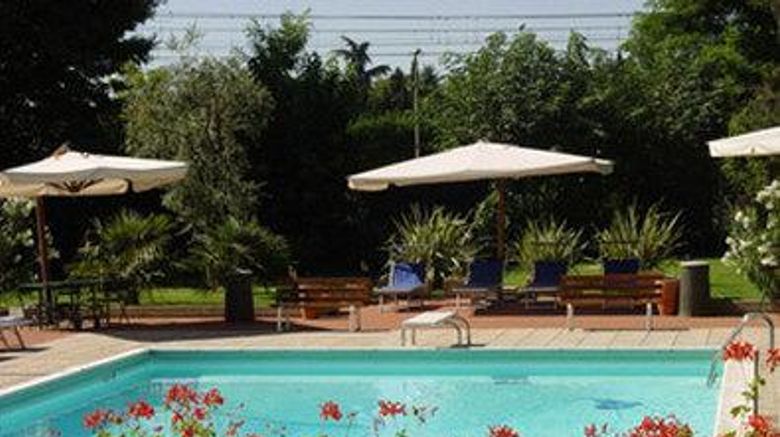 <b>Best Western Soave Hotel Pool</b>. Images powered by <a href="https://iceportal.shijigroup.com/" title="IcePortal" target="_blank">IcePortal</a>.