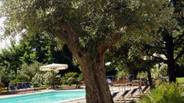 <b>Best Western Soave Hotel Pool</b>. Images powered by <a href="https://iceportal.shijigroup.com/" title="IcePortal" target="_blank">IcePortal</a>.