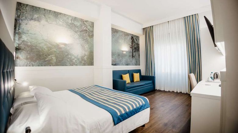 <b>Best Western Tigullio Royal Hotel Room</b>. Images powered by <a href="https://iceportal.shijigroup.com/" title="IcePortal" target="_blank">IcePortal</a>.