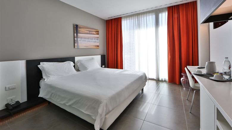 <b>Best Western Hotel Parco Paglia Room</b>. Images powered by <a href="https://iceportal.shijigroup.com/" title="IcePortal" target="_blank">IcePortal</a>.