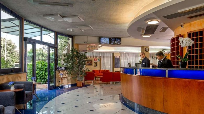 <b>Best Western Blu Hotel Roma Lobby</b>. Images powered by <a href="https://iceportal.shijigroup.com/" title="IcePortal" target="_blank">IcePortal</a>.