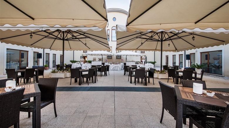 <b>Best Western Premier Villa Fabiano Restaurant</b>. Images powered by <a href="https://iceportal.shijigroup.com/" title="IcePortal" target="_blank">IcePortal</a>.