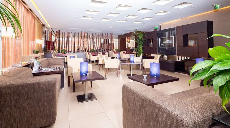 <b>Best Western Hotel Goldenmile Milan Lobby</b>. Images powered by <a href="https://iceportal.shijigroup.com/" title="IcePortal" target="_blank">IcePortal</a>.