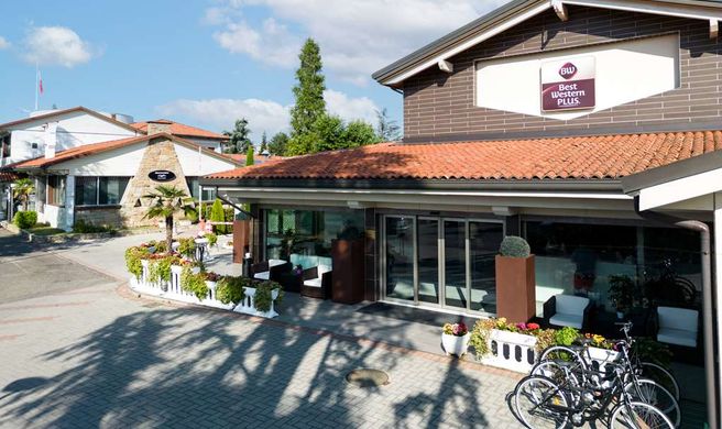 Best Western Plus Hotel Modena Resort Exterior