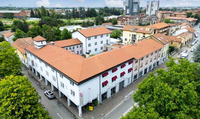 Best Western Plus BorgoLecco Hotel Exterior